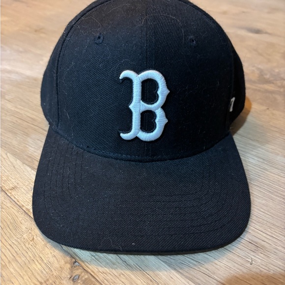 Baseball Cap - Picture 1 of 3